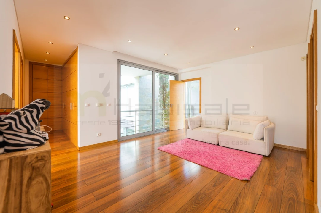 Moradia T6 para Venda em Queluz e Belas Foto 62