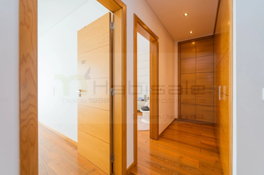 Moradia T6 para Venda em Queluz e Belas Foto 63