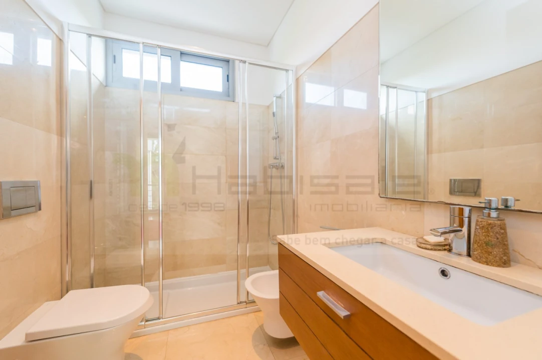 Moradia T6 para Venda em Queluz e Belas Foto 78