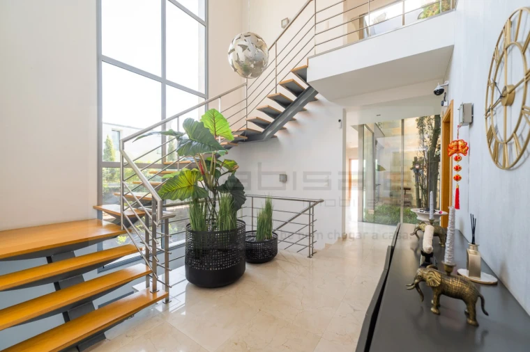 Moradia T6 para Venda em Queluz e Belas Foto 8