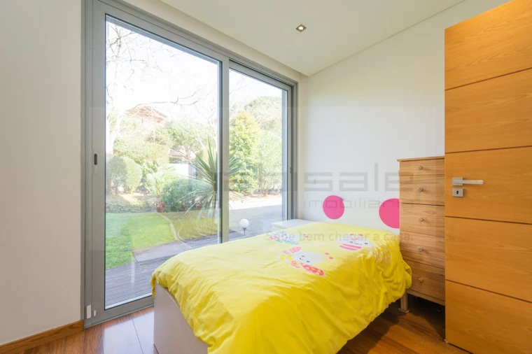 Moradia T6 para Venda em Queluz e Belas Foto 12