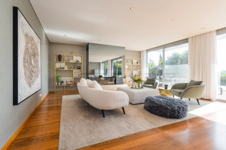 Moradia T6 para Venda em Queluz e Belas Foto 29