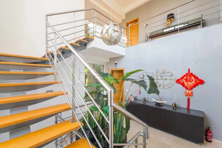 Moradia T6 para Venda em Queluz e Belas Foto 39