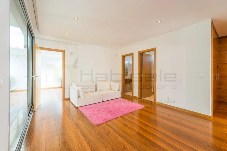 Moradia T6 para Venda em Queluz e Belas Foto 70