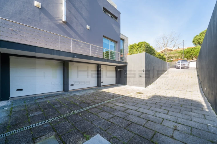 Moradia T6 para Venda em Queluz e Belas Foto 96