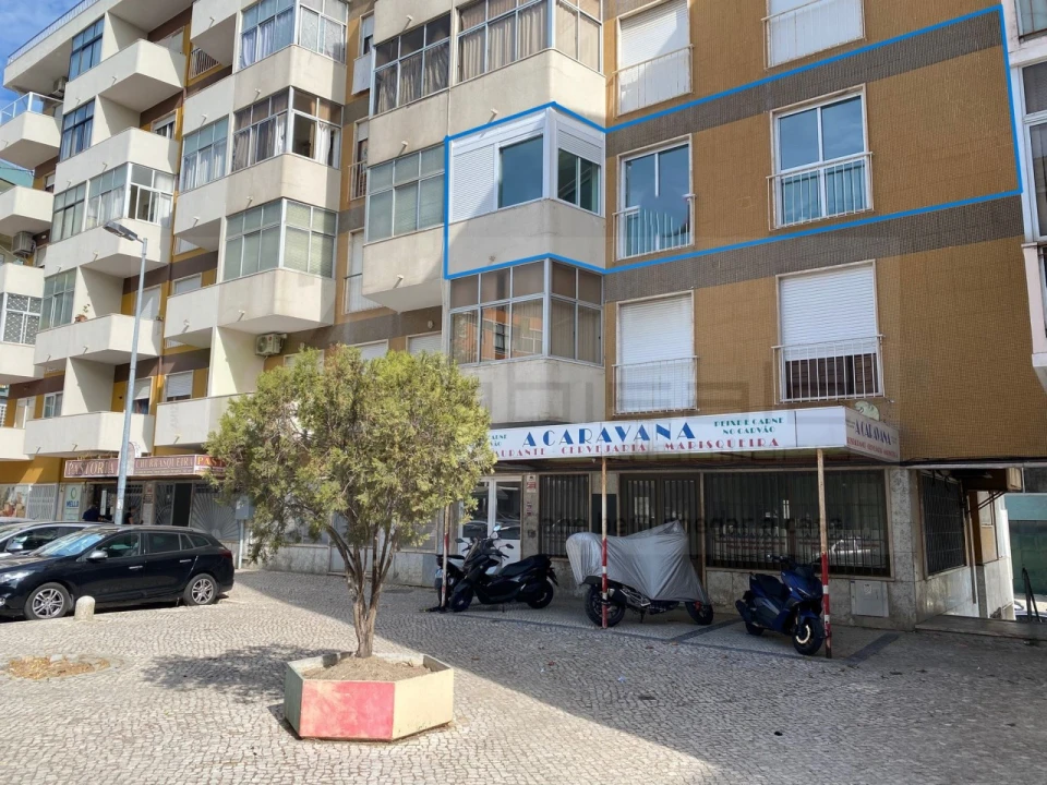 Apartamento T2 para Venda em Laranjeiro e Feijó Foto 18