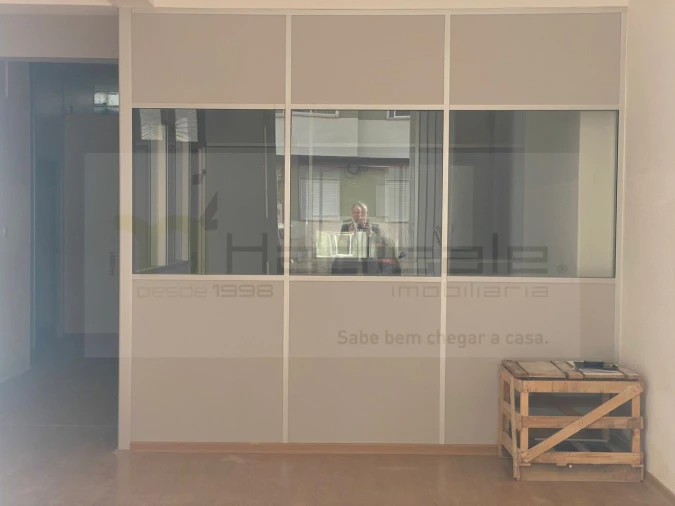 Armazém para Arrendamento em Massamá e Monte Abraão Foto 4