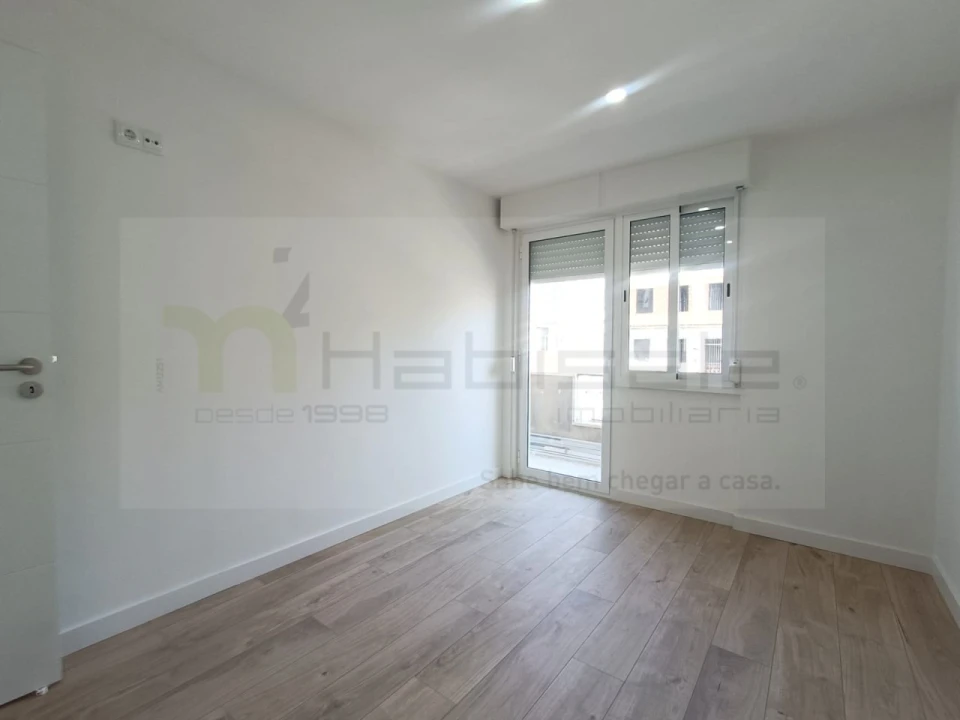 Apartamento T3 para Venda em Águas Livres Foto 8