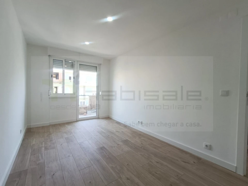 Apartamento T3 para Venda em Águas Livres Foto 11