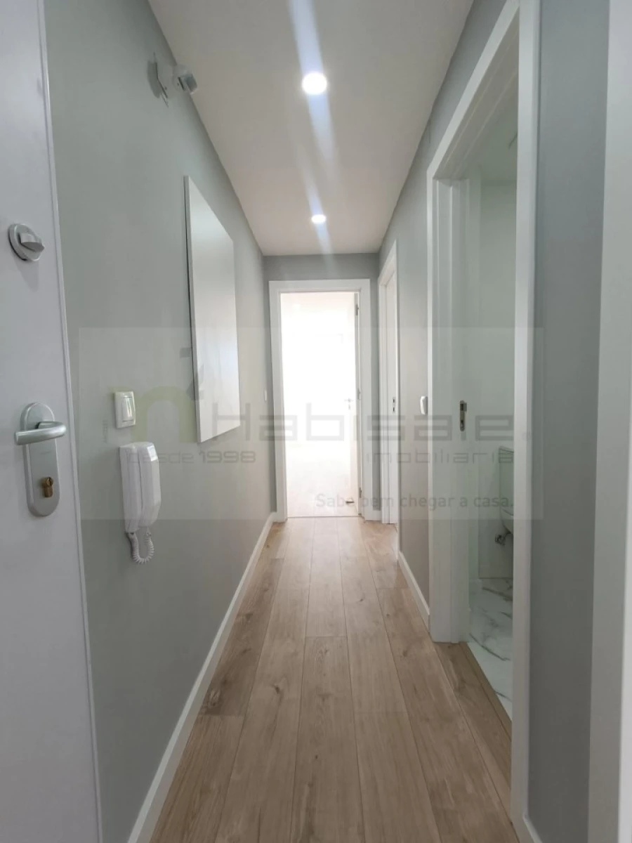 Apartamento T3 para Venda em Águas Livres Foto 2