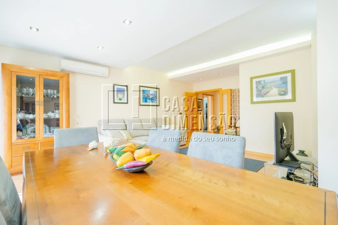 Apartamento T3 para Venda em Barcarena Foto 14