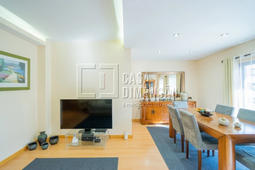 Apartamento T3 para Venda em Barcarena Foto 24