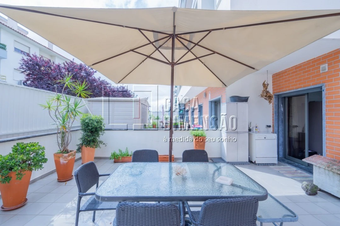 Apartamento T3 para Venda em Barcarena Foto 37