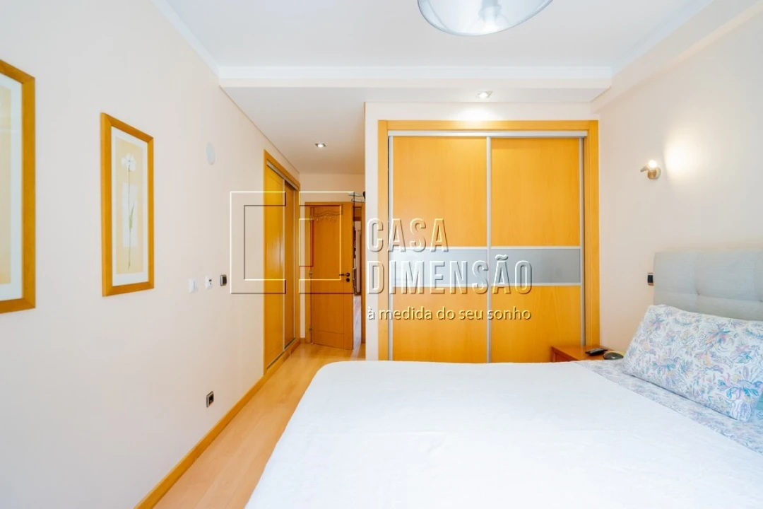 Apartamento T3 para Venda em Barcarena Foto 51