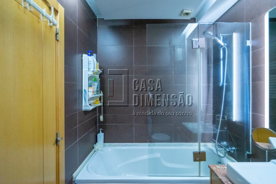 Apartamento T3 para Venda em Barcarena Foto 71