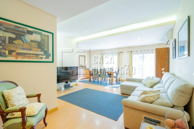 Apartamento T3 para Venda em Barcarena Foto 4