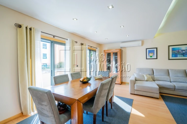 Apartamento T3 para Venda em Barcarena Foto 12