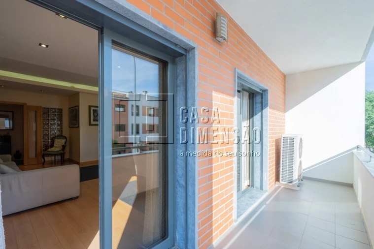 Apartamento T3 para Venda em Barcarena Foto 27