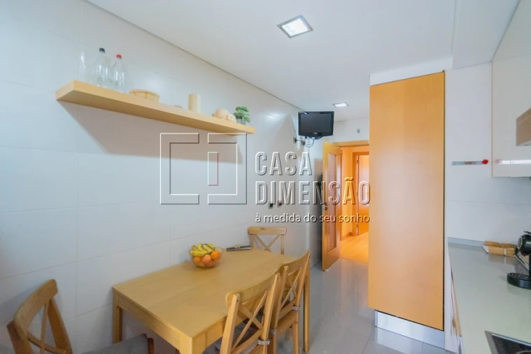 Apartamento T3 para Venda em Barcarena Foto 35