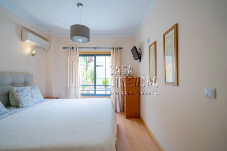 Apartamento T3 para Venda em Barcarena Foto 47