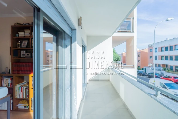 Apartamento T3 para Venda em Barcarena Foto 60