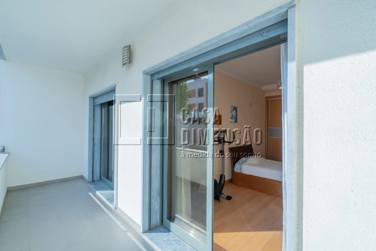 Apartamento T3 para Venda em Barcarena Foto 66