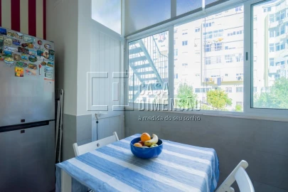 Apartamento T2 para Venda em Benfica