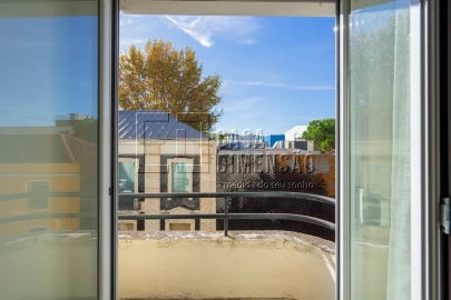 Apartamento T2 para Venda em Benfica