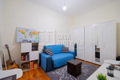 Apartamento T2 para Venda em Benfica