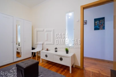 Apartamento T2 para Venda em Benfica