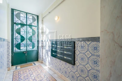 Apartamento T2 para Venda em Benfica