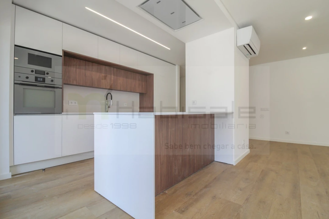 Apartamento T3 para Venda em Costa da Caparica Foto 1