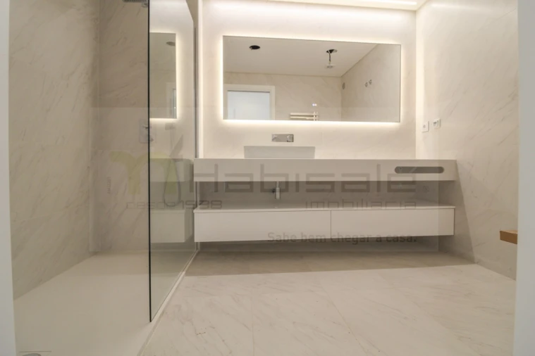 Apartamento T3 para Venda em Costa da Caparica Foto 25