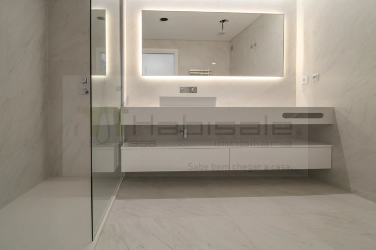 Apartamento T2 para Venda em Costa da Caparica Foto 14