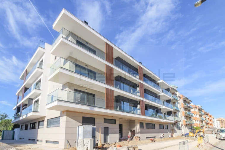 Apartamento T1 para Venda em Costa da Caparica Foto 4
