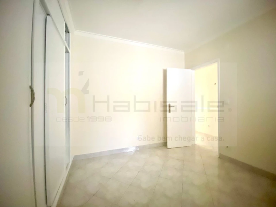 Apartamento T1 para Venda em São João das Lampas e Terrugem Foto 14