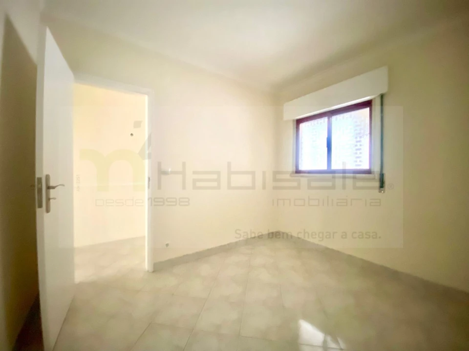 Apartamento T1 para Venda em São João das Lampas e Terrugem Foto 16