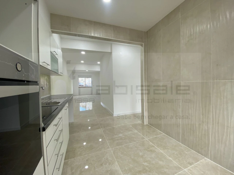 Apartamento T2 para Venda em Almada, Cova da Piedade, Pragal e Cacilhas Foto 11