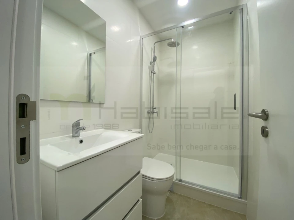 Apartamento T2 para Venda em Almada, Cova da Piedade, Pragal e Cacilhas Foto 26