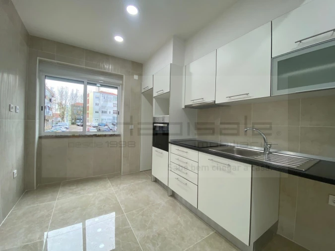 Apartamento T2 para Venda em Almada, Cova da Piedade, Pragal e Cacilhas Foto 7