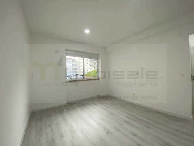 Apartamento T2 para Venda em Almada, Cova da Piedade, Pragal e Cacilhas Foto 20