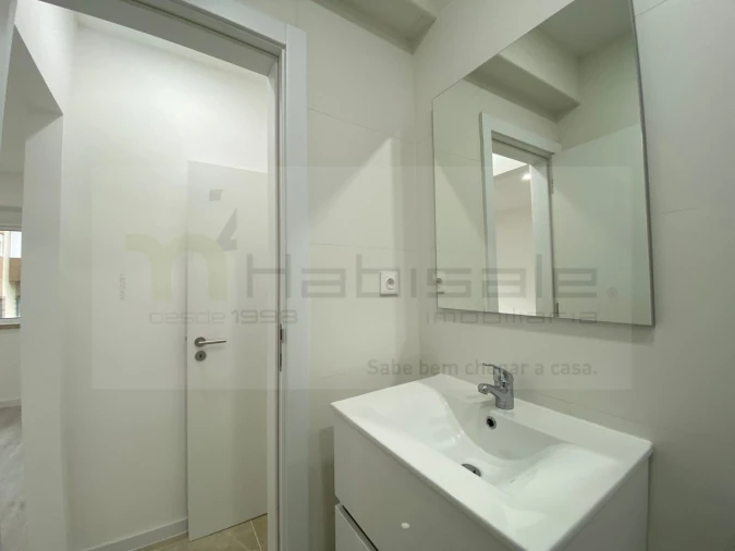 Apartamento T2 para Venda em Almada, Cova da Piedade, Pragal e Cacilhas Foto 25