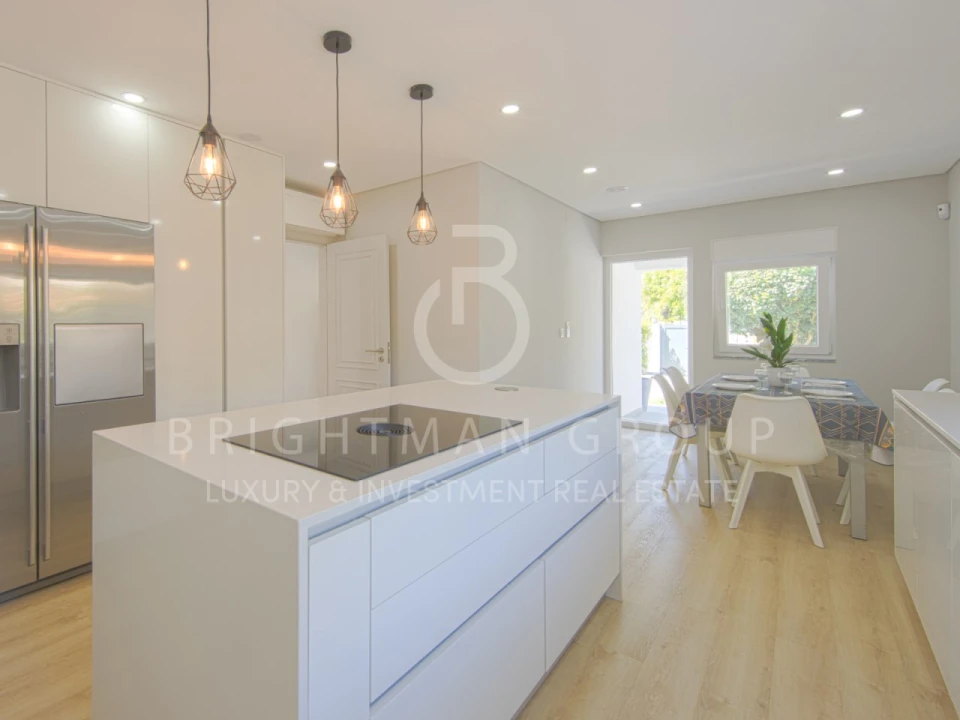 Moradia T4 para Venda em Corroios Foto 13