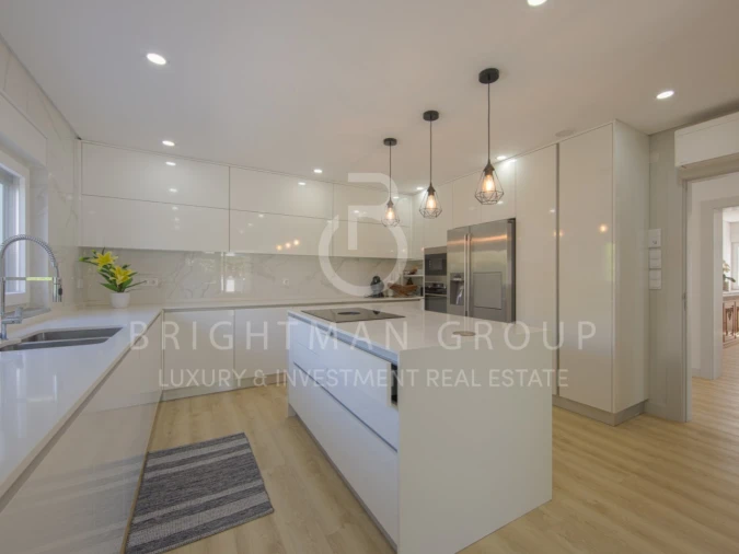 Moradia T4 para Venda em Corroios Foto 15