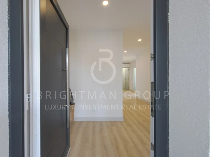 Moradia T4 para Venda em Corroios Foto 4