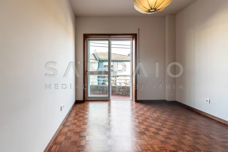 Apartamento T3 para Venda em Rio Tinto Foto 12