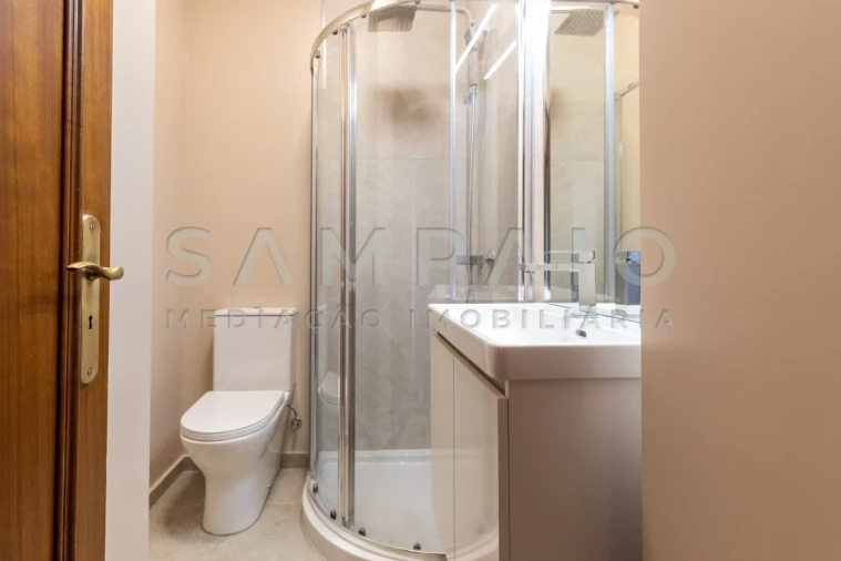 Apartamento T3 para Venda em Rio Tinto Foto 17