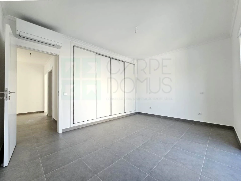 Moradia T3 para Venda em Vila Nova de Cacela Foto 6