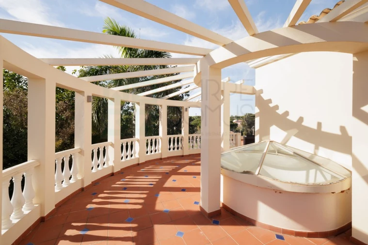 Moradia T4 para Venda em Almancil Foto 25