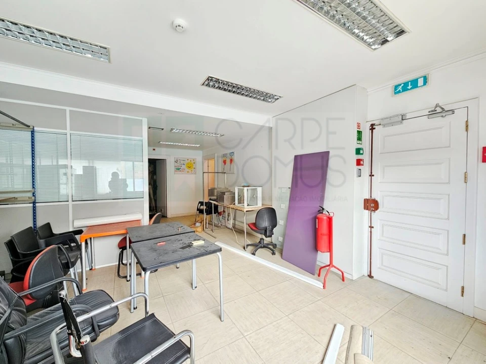 Escritório para Venda em Carnaxide e Queijas Foto 31
